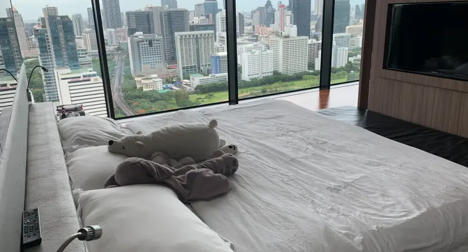 For rent and for sale 3 bedrooms condo in Pathum Wan, Bangkok