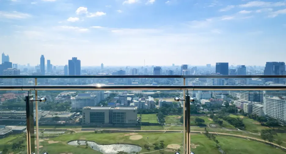 For rent and for sale 3 bedrooms condo in Pathum Wan, Bangkok