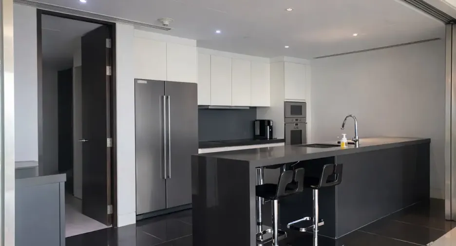 For rent and for sale 3 bedrooms condo in Pathum Wan, Bangkok