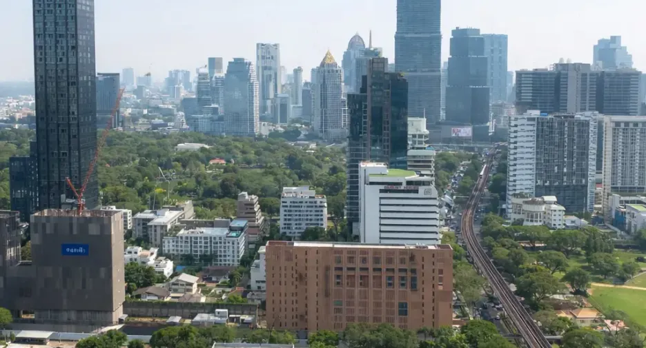 For rent and for sale 3 bedrooms condo in Pathum Wan, Bangkok