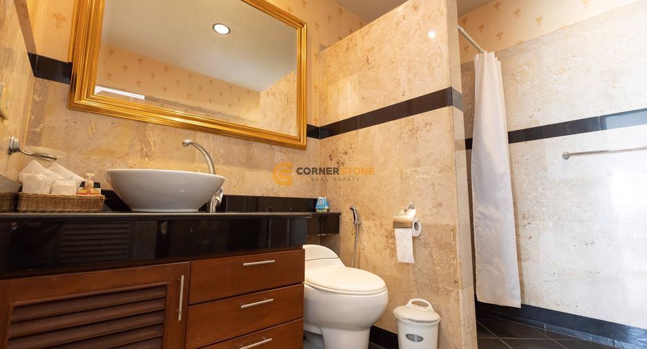 For sale 5 bedrooms condo in Mueang Chon Buri, Chonburi