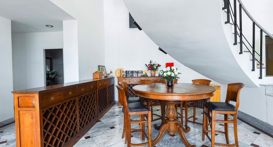 For sale 5 bedrooms condo in Mueang Chon Buri, Chonburi