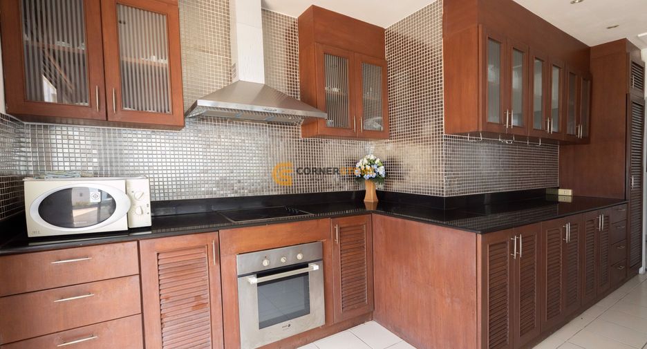 For sale 5 bedrooms condo in Mueang Chon Buri, Chonburi