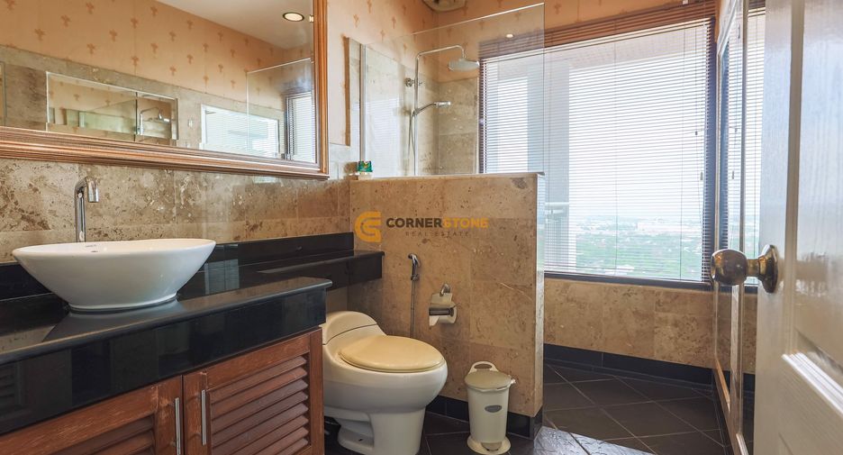 For sale 5 bedrooms condo in Mueang Chon Buri, Chonburi