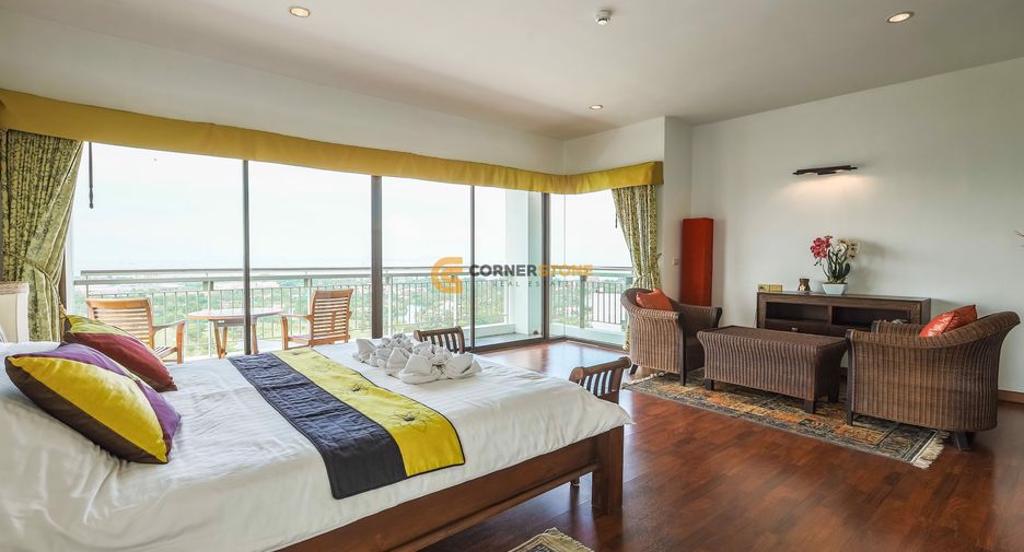 For sale 5 bedrooms condo in Mueang Chon Buri, Chonburi
