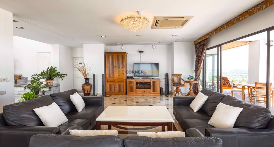 For sale 5 bedrooms condo in Mueang Chon Buri, Chonburi
