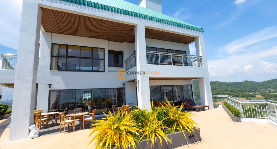 For sale 5 bedrooms condo in Mueang Chon Buri, Chonburi