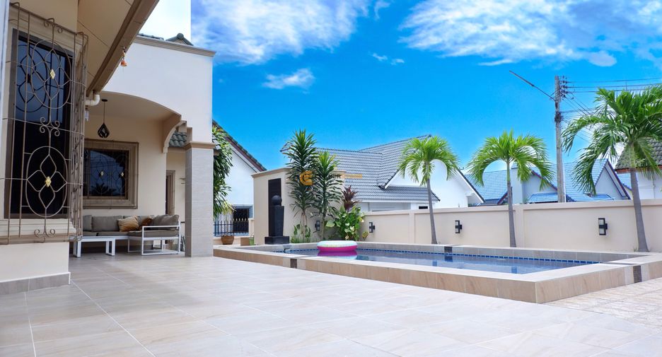 Casa en alquiler y en venta de 4 habitaciones en Bang Lamung, Chonburi
