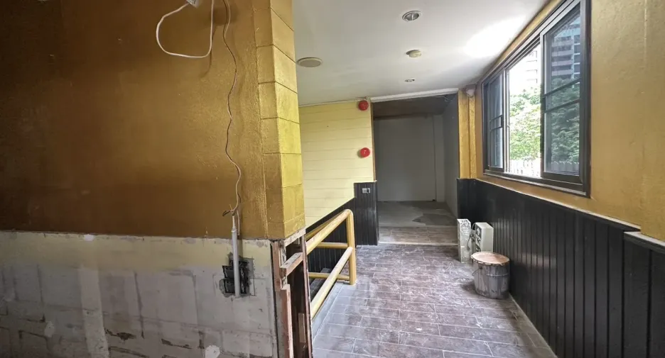 For rent retail Space in Bang Rak, Bangkok