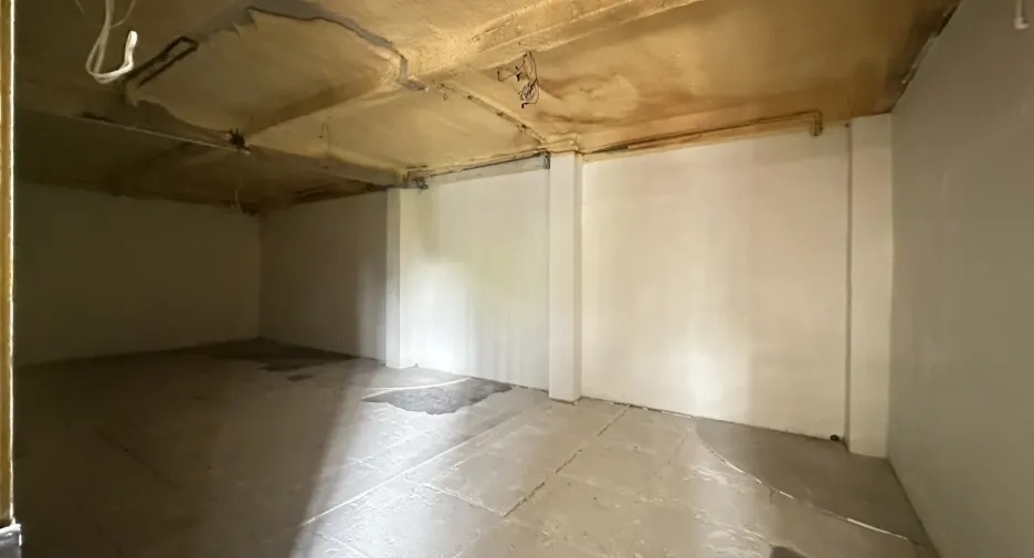 For rent retail Space in Bang Rak, Bangkok