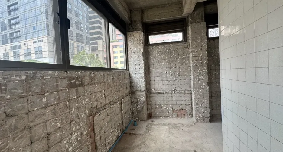 For rent retail Space in Bang Rak, Bangkok