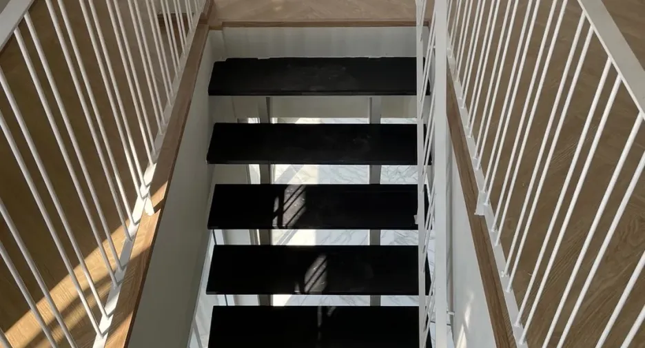 Haus zur Miete und zum Kauf mit 3 Zimmer in Huai Khwang, Bangkok