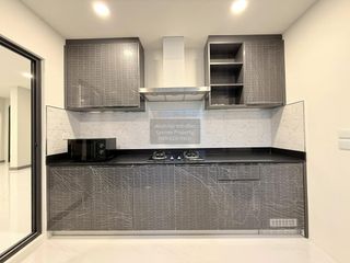 出租 4 卧室 独立屋 在 Bang Phli, Samut Prakan