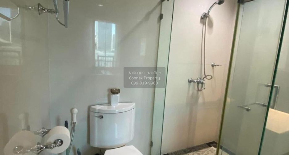 For rent 2 bedrooms condo in Pathum Wan, Bangkok