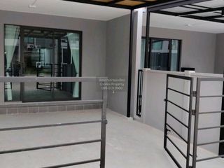 Аренда 3 спальни таунхаус в Bang Phli, Самутпракан