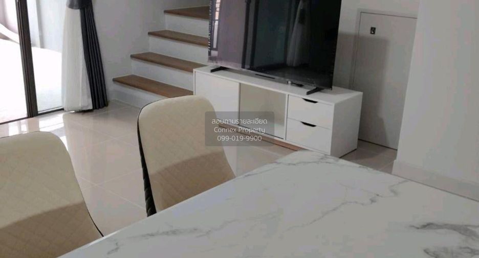 For rent 3 bedrooms townhouse in Bang Phli, Samut Prakan