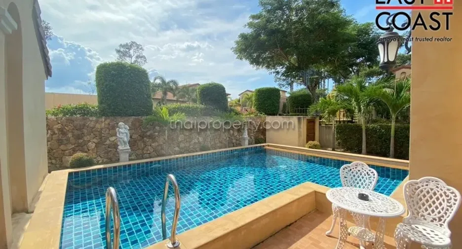 For rent 3 bedrooms house in Huay Yai, Pattaya