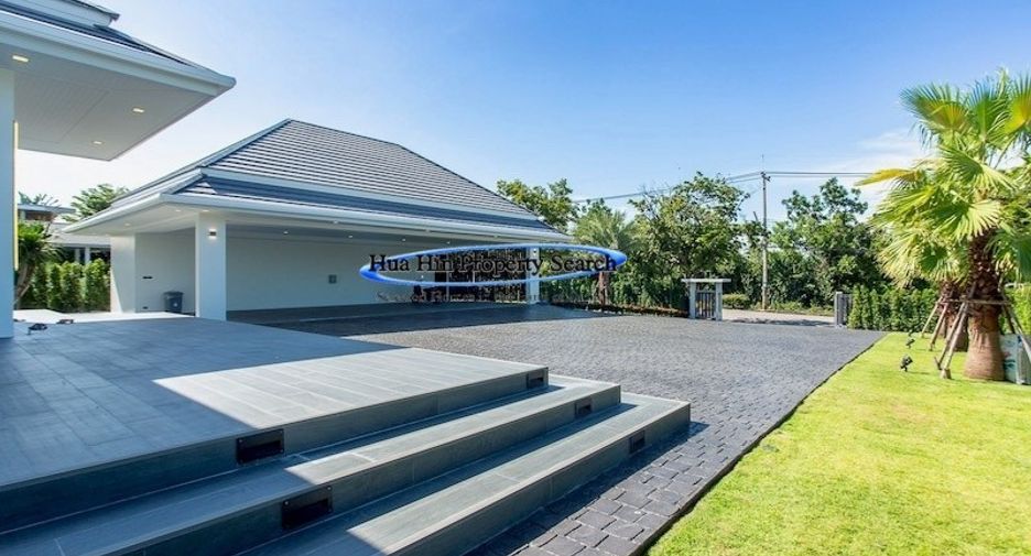 出售 3 卧室 独立屋 在 Cha-Am, Phetchaburi