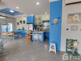 For rent 5 Beds villa in Bang Lamung, Chonburi