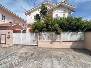 For rent 4 Beds villa in Bang Lamung, Chonburi