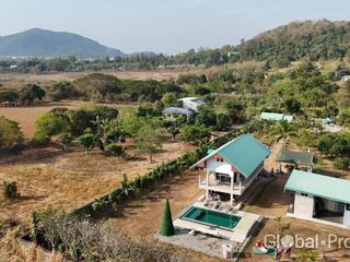 For sale 3 bedrooms house in Bang Saray, Pattaya