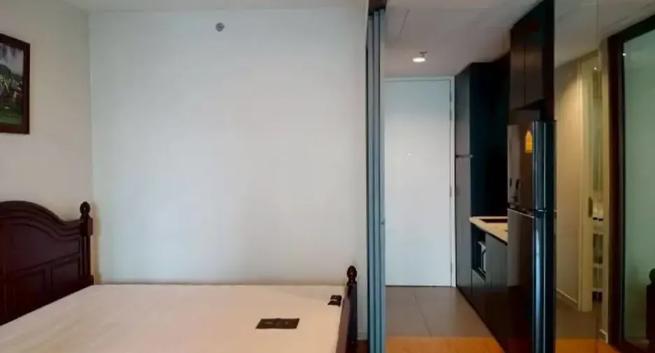 For rent 1 bed condo in Bang Rak, Bangkok