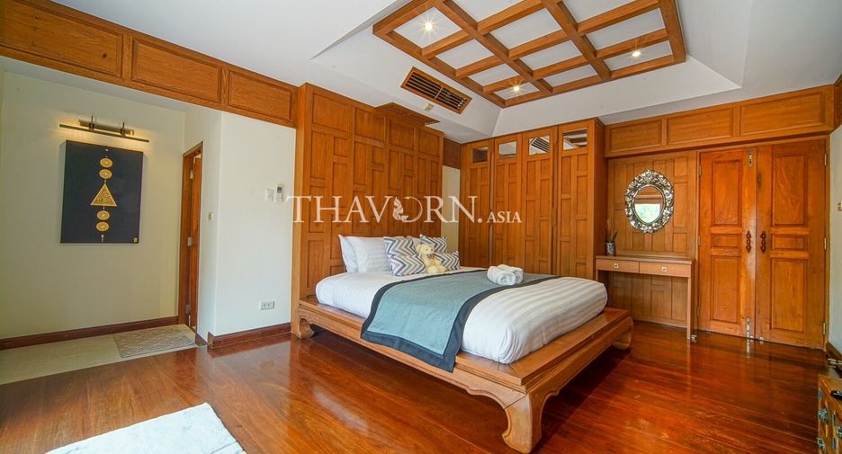 For sale 4 bedrooms house in Bang Lamung, Chonburi
