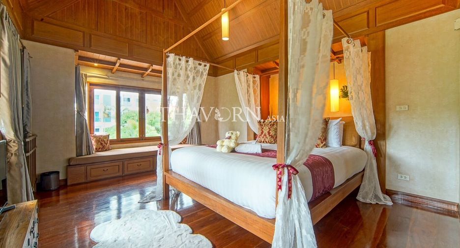 For sale 4 bedrooms house in Bang Lamung, Chonburi