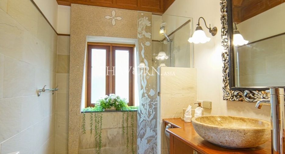 For sale 4 bedrooms house in Bang Lamung, Chonburi