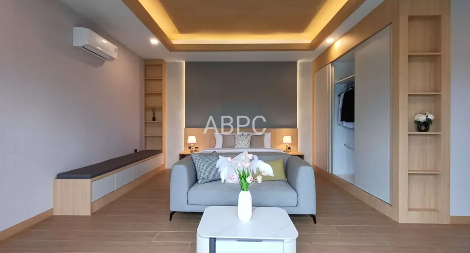 For rent and for sale 4 bedrooms house in Bang Lamung, Chonburi