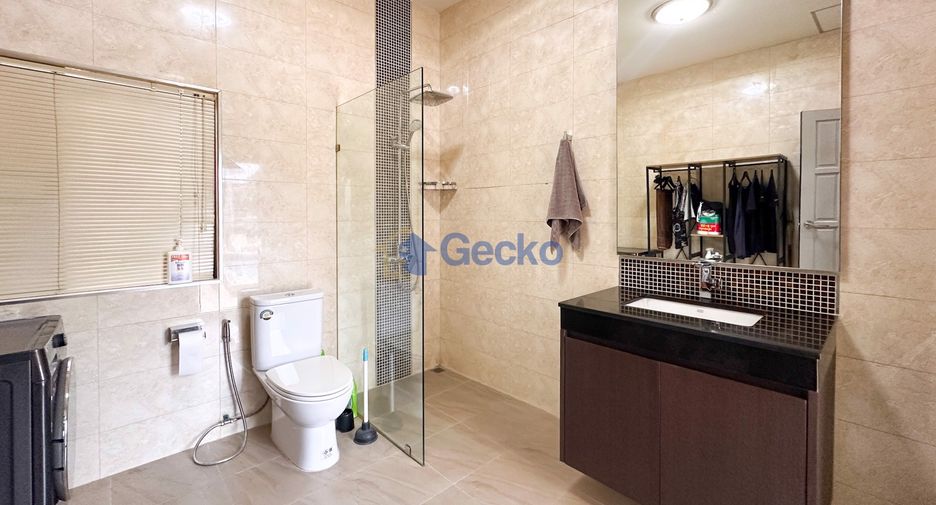For rent and for sale 3 bedrooms house in Bang Lamung, Chonburi