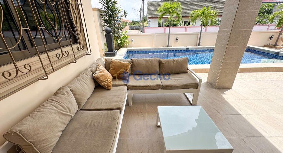 For rent and for sale 3 bedrooms house in Bang Lamung, Chonburi