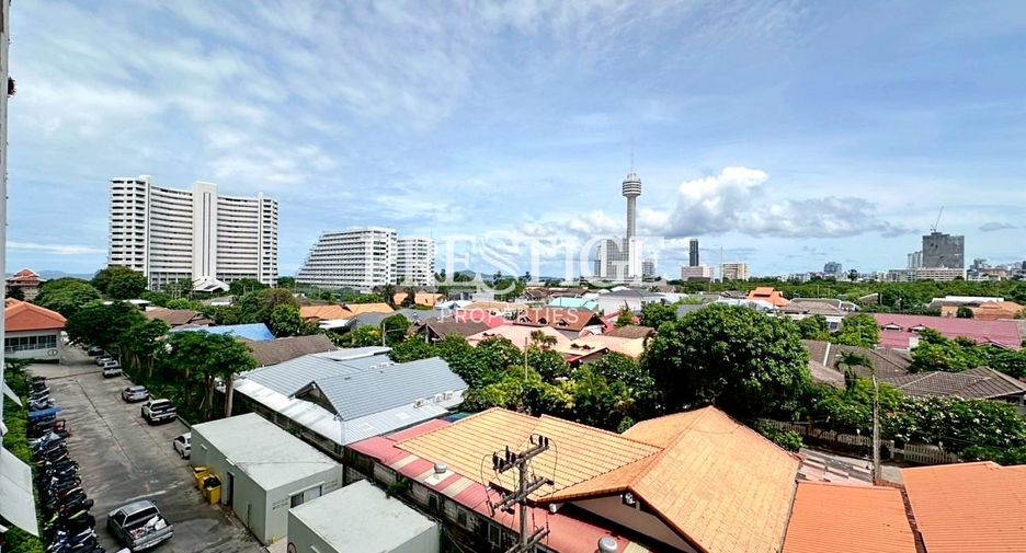 For sale studio condo in Pratumnak, Pattaya