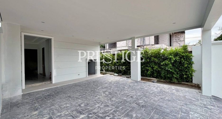 À vendre 4 chambres maison à Bang Lamung, Chonburi
