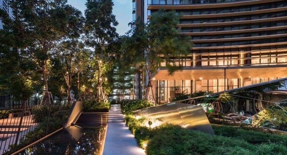 For rent 1 bed condo in Khlong Toei, Bangkok