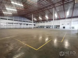 For rent warehouse in Bang Sao Thong, Samut Prakan