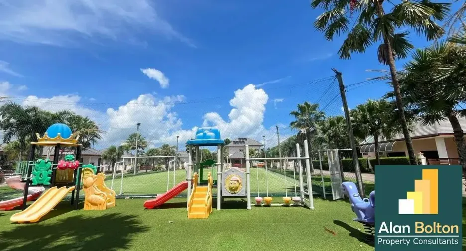 For rent and for sale 3 bedrooms house in Huay Yai, Pattaya