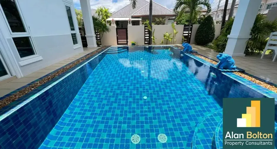 For rent and for sale 3 bedrooms house in Huay Yai, Pattaya