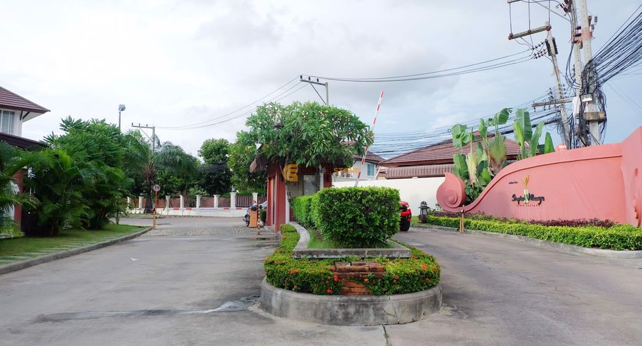For rent そして for sale 4 ベッドルーム house in East Pattaya, Pattaya