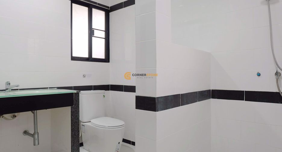 For rent そして for sale 4 ベッドルーム house in East Pattaya, Pattaya