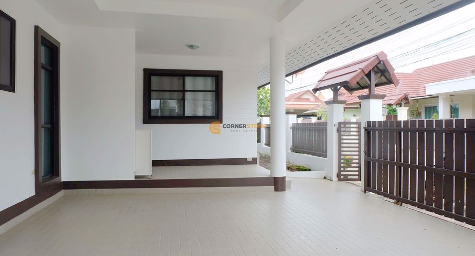 For rent そして for sale 4 ベッドルーム house in East Pattaya, Pattaya