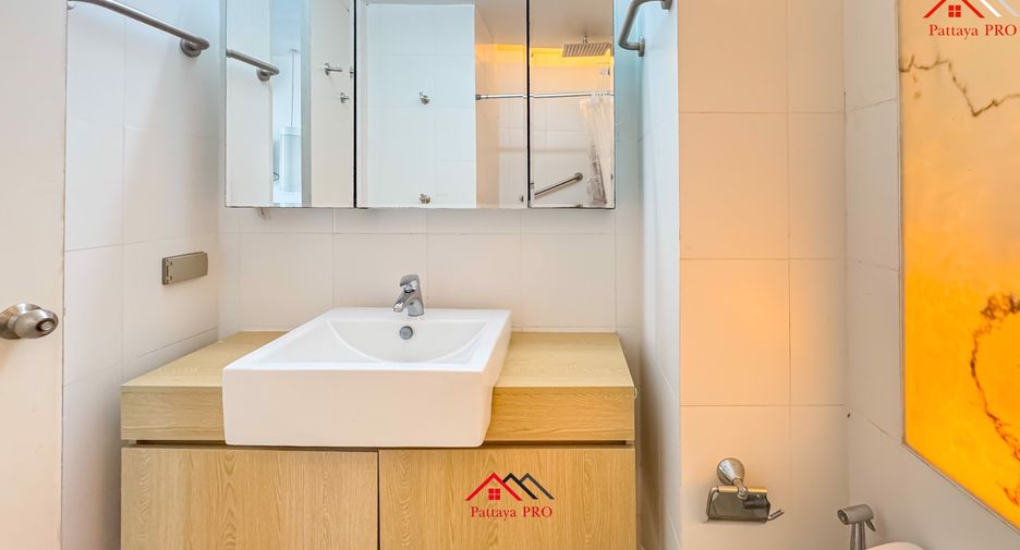For sale 1 bed condo in Bang Lamung, Chonburi