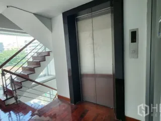 出租 商业空间 在 Watthana, 曼谷