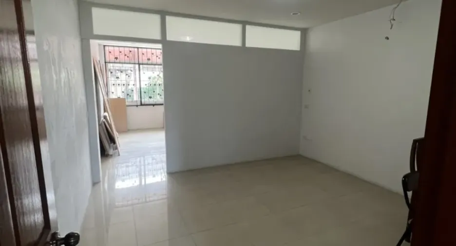 出租 商业空间 在 Khlong Toei, 曼谷