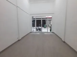 出租 商业空间 在 Khlong Toei, 曼谷