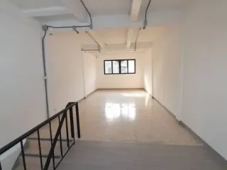 出租 商业空间 在 Khlong Toei, 曼谷