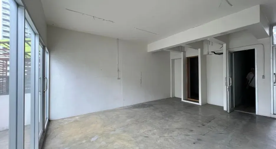 Gewerbefläche zur Miete in Watthana, Bangkok
