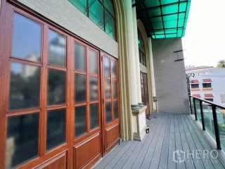 Аренда торговое помещение в Щаттхана, Бангкок