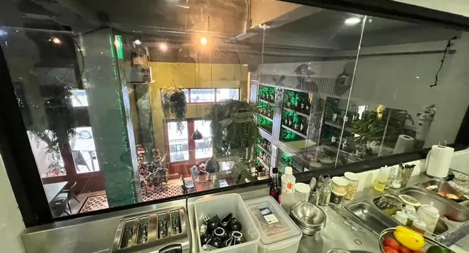 Аренда торговое помещение в Щаттхана, Бангкок