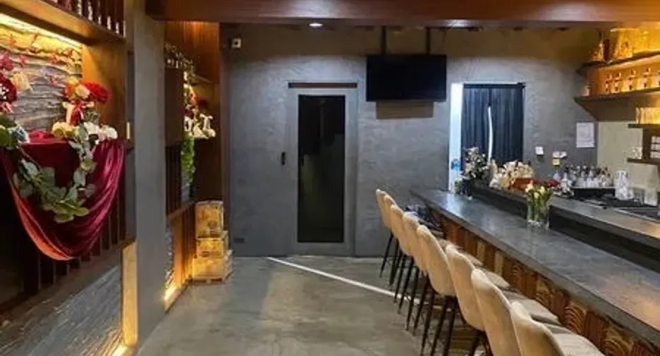 For rent retail Space in Watthana, Bangkok